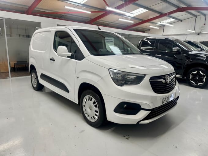 2025 Vauxhall Combo