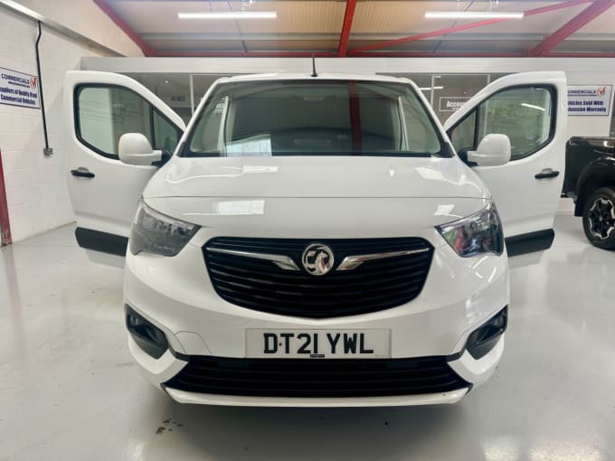 2025 Vauxhall Combo