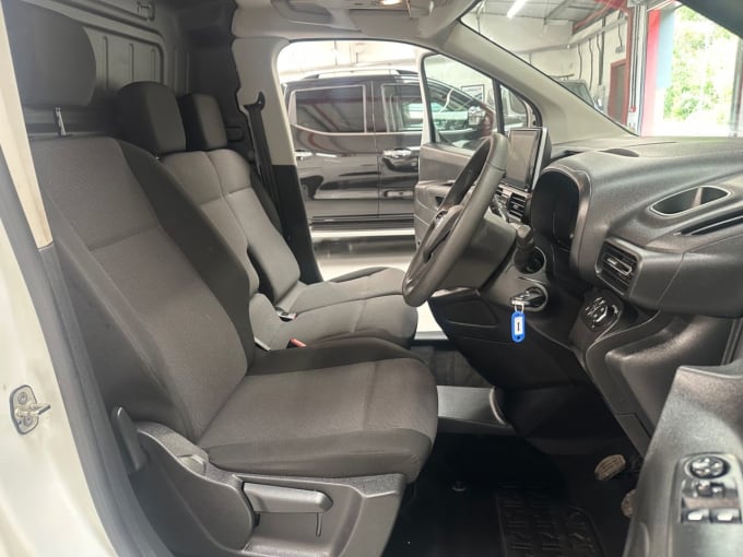 2025 Vauxhall Combo