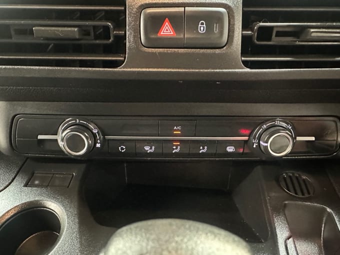 2025 Vauxhall Combo