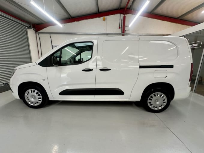 2025 Vauxhall Combo