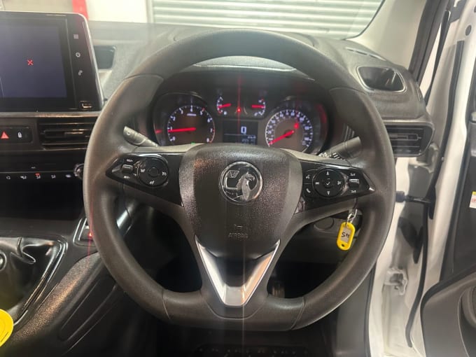 2025 Vauxhall Combo