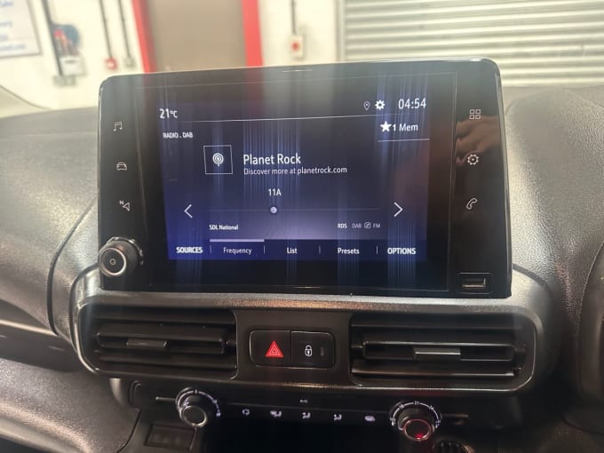2025 Vauxhall Combo