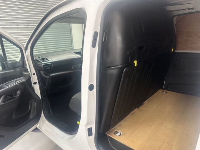 2025 Vauxhall Combo