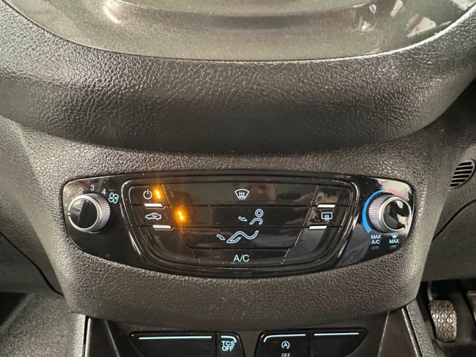 2025 Ford Transit Courier