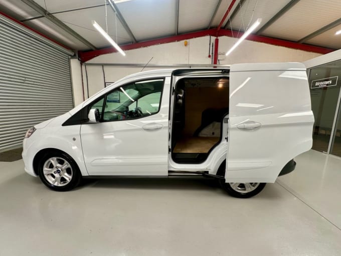 2025 Ford Transit Courier