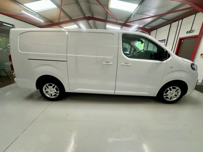 2025 Vauxhall Vivaro