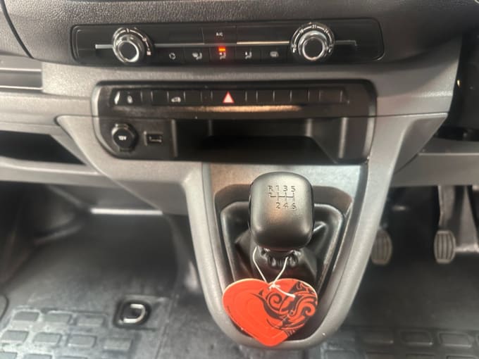 2025 Vauxhall Vivaro