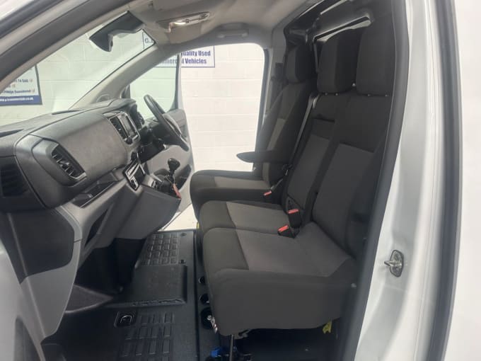 2025 Vauxhall Vivaro
