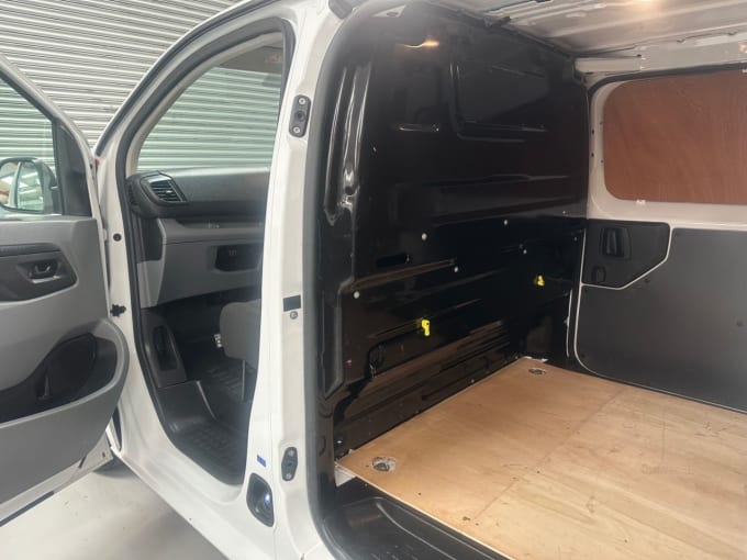 2025 Vauxhall Vivaro