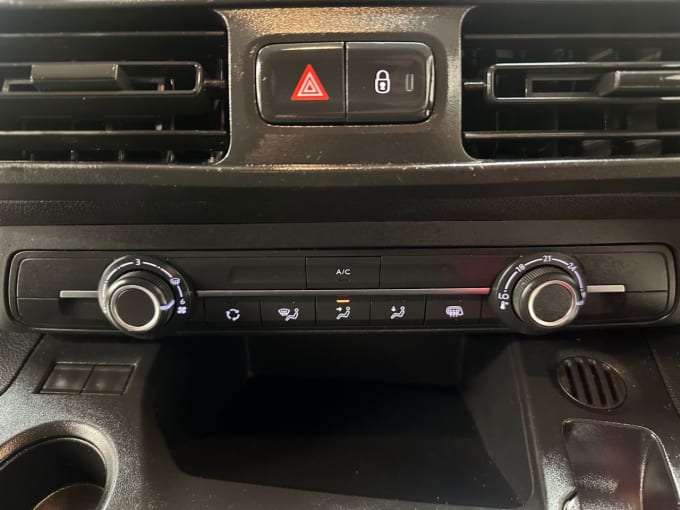 2025 Vauxhall Combo