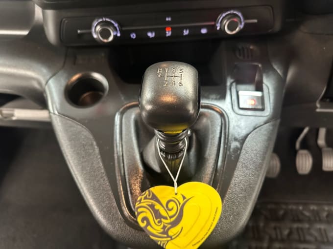 2025 Vauxhall Combo