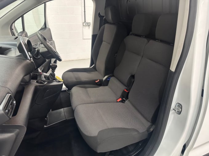 2025 Vauxhall Combo