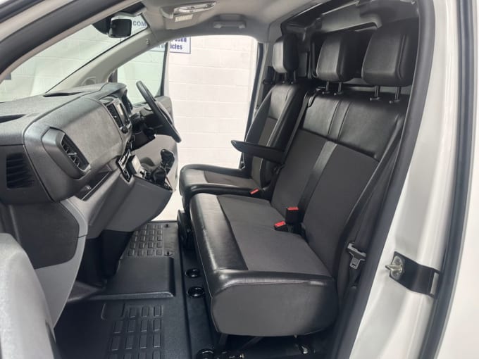 2025 Vauxhall Vivaro