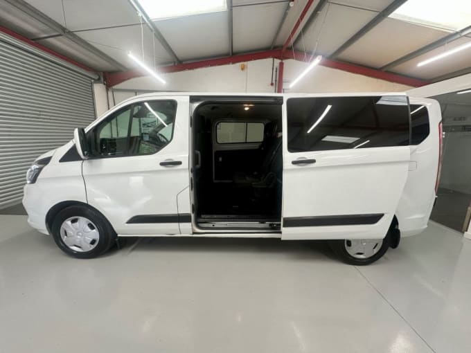 2025 Ford Transit Custom