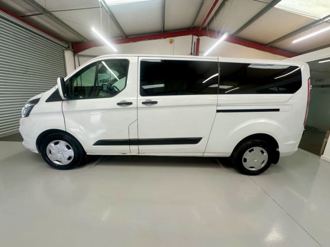 2025 Ford Transit Custom
