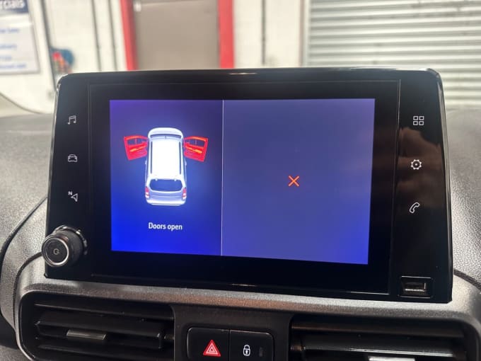 2025 Vauxhall Combo