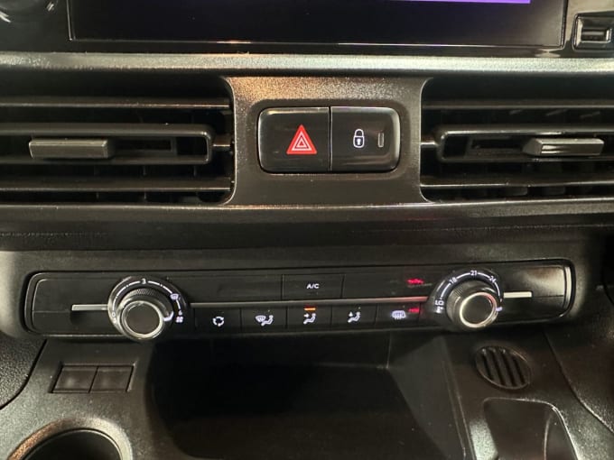 2025 Vauxhall Combo