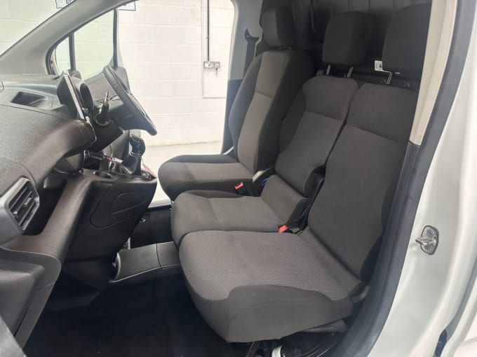2025 Vauxhall Combo