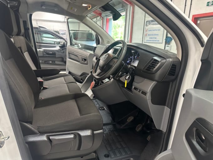 2025 Vauxhall Vivaro