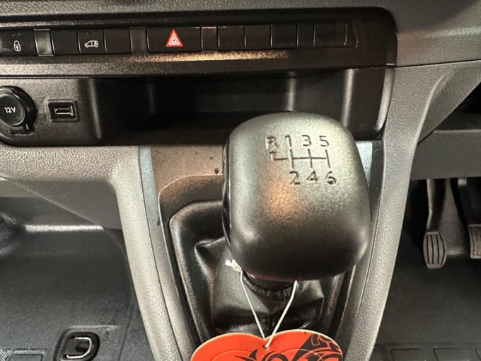 2025 Vauxhall Vivaro
