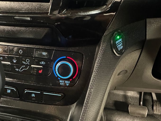 2025 Ford Transit Connect