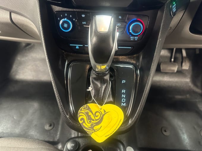 2025 Ford Transit Connect