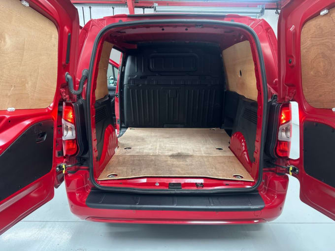 2025 Vauxhall Combo