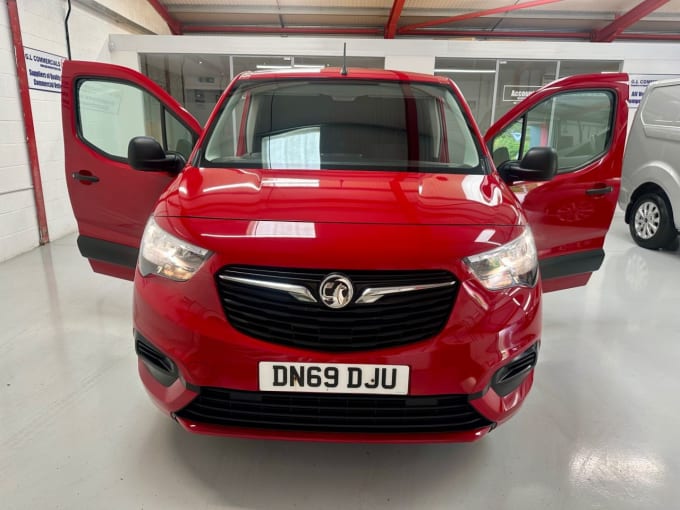 2025 Vauxhall Combo