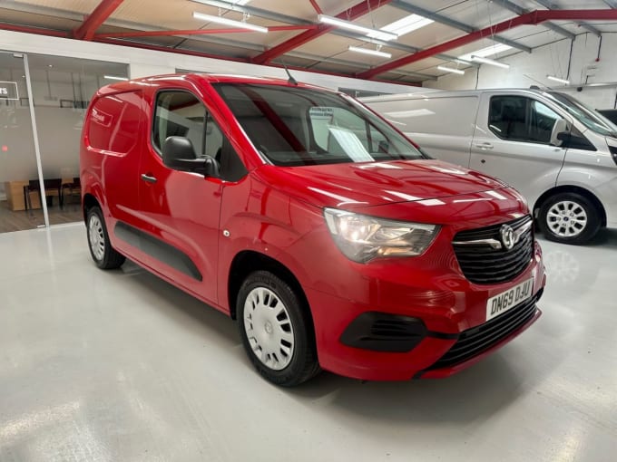 2025 Vauxhall Combo