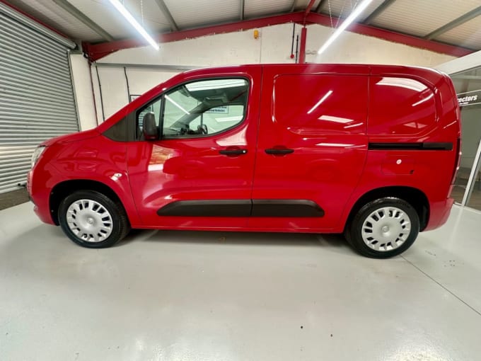 2025 Vauxhall Combo