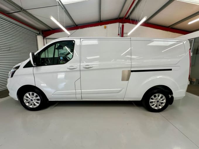 2025 Ford Transit Custom