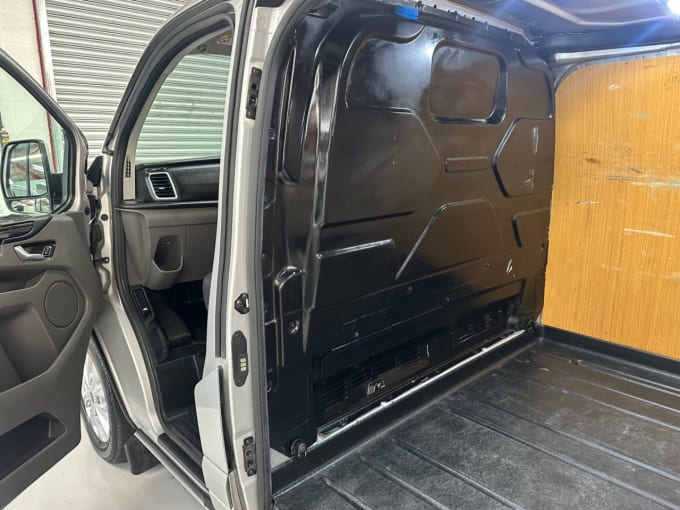 2025 Ford Transit Custom