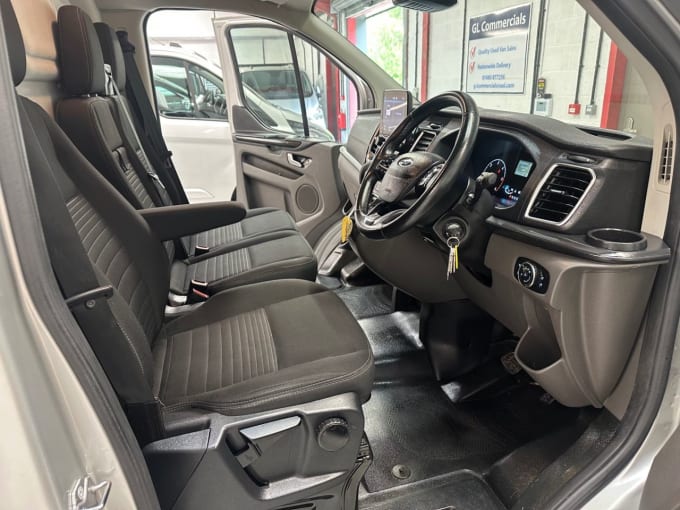 2025 Ford Transit Custom