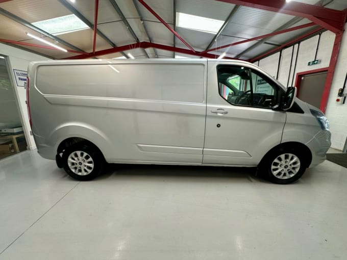 2025 Ford Transit Custom