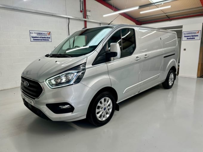 2025 Ford Transit Custom