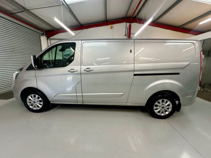 2025 Ford Transit Custom