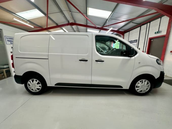 2025 Vauxhall Vivaro