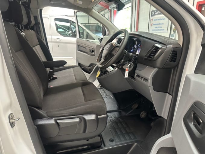 2025 Vauxhall Vivaro