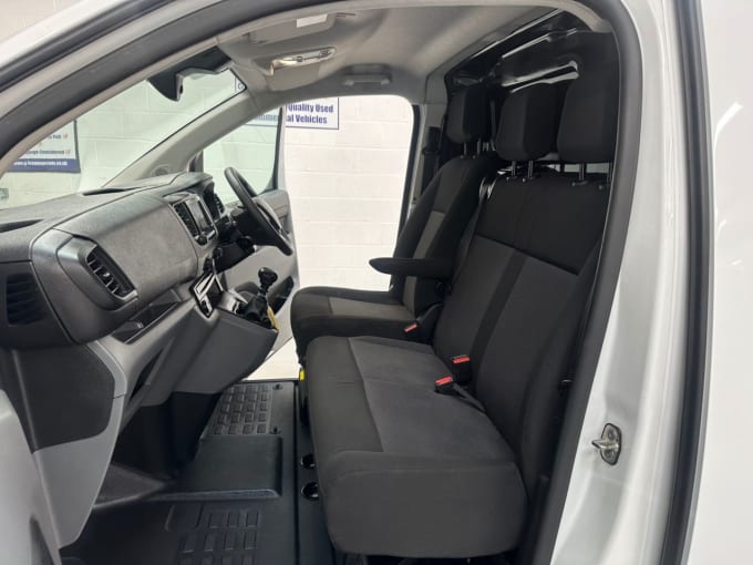 2025 Vauxhall Vivaro