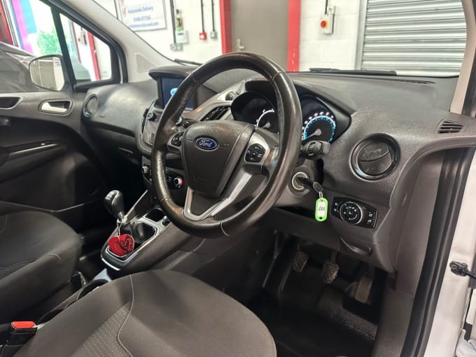 2025 Ford Transit Courier