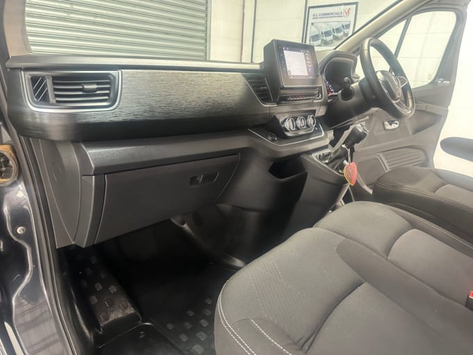2025 Renault Trafic