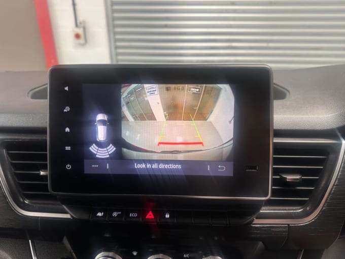 2025 Renault Trafic
