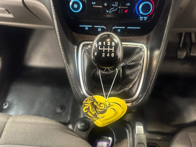 2025 Ford Transit Connect