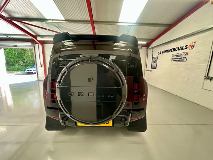 2025 Land Rover Defender