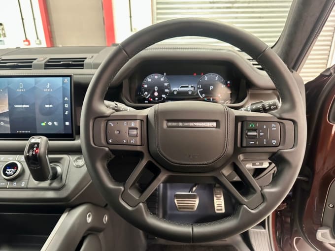 2025 Land Rover Defender