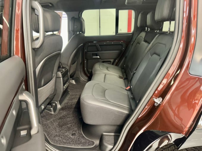 2025 Land Rover Defender