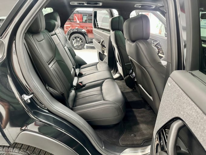 2023 Land Rover Defender