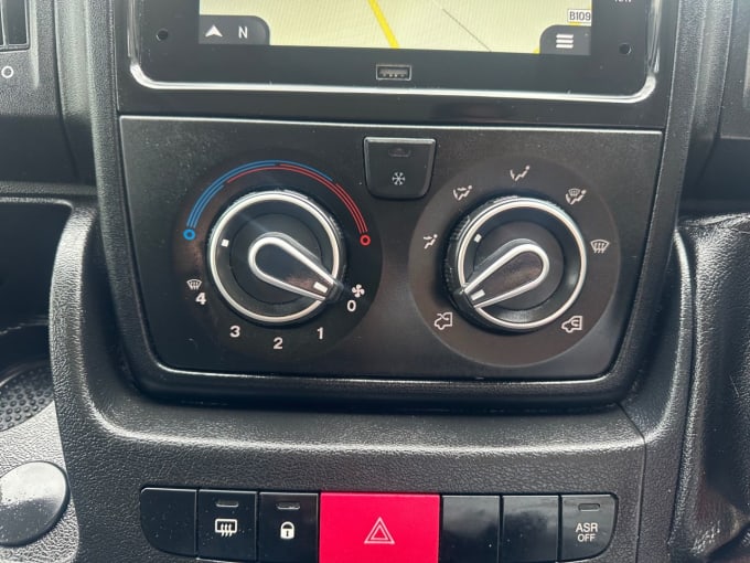 2023 Peugeot Boxer