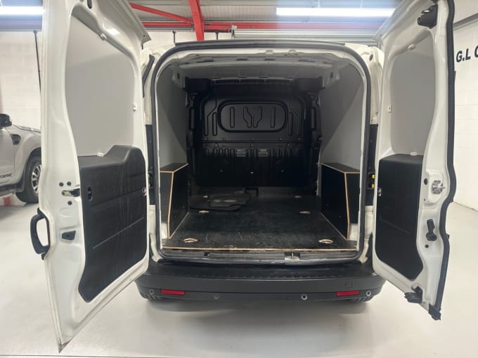 2025 Vauxhall Combo